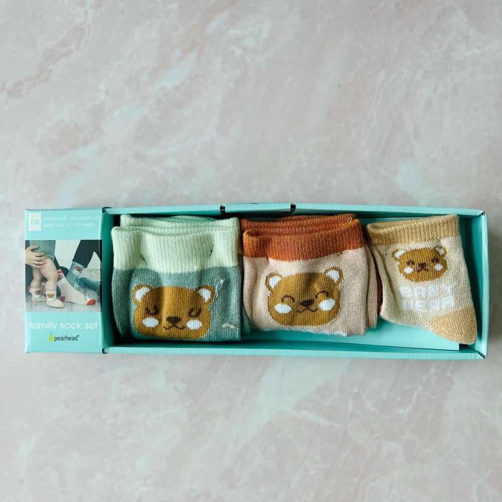 Pearhead Bear Design Family Sock Set